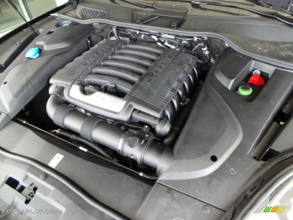 2016 Porsche Cayenne Standard Cayenne Model 3.6 Liter DFI DOHC 24-Valve VVT V6 Engine Photo #102562768
