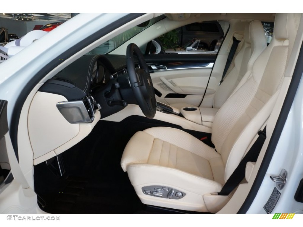 Black/Cream Interior 2015 Porsche Panamera Standard Panamera Model Photo #102566557