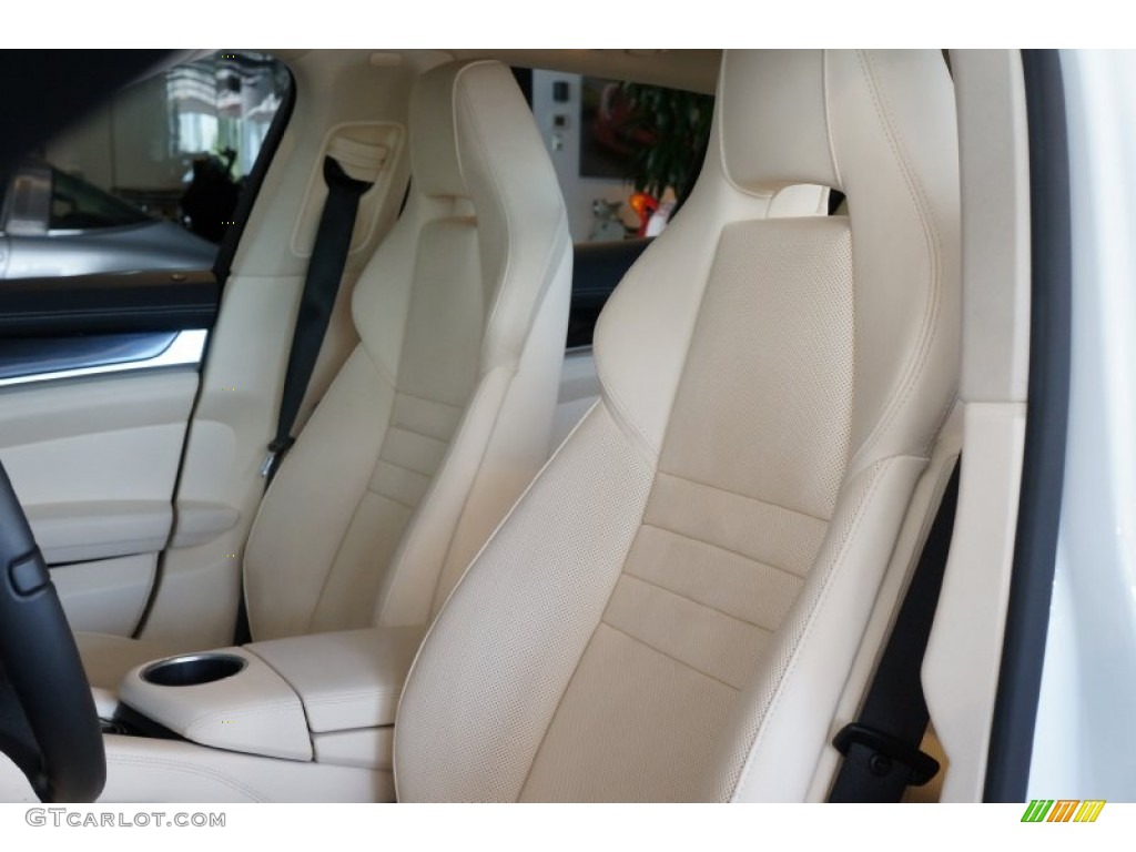 Black/Cream Interior 2015 Porsche Panamera Standard Panamera Model Photo #102566788