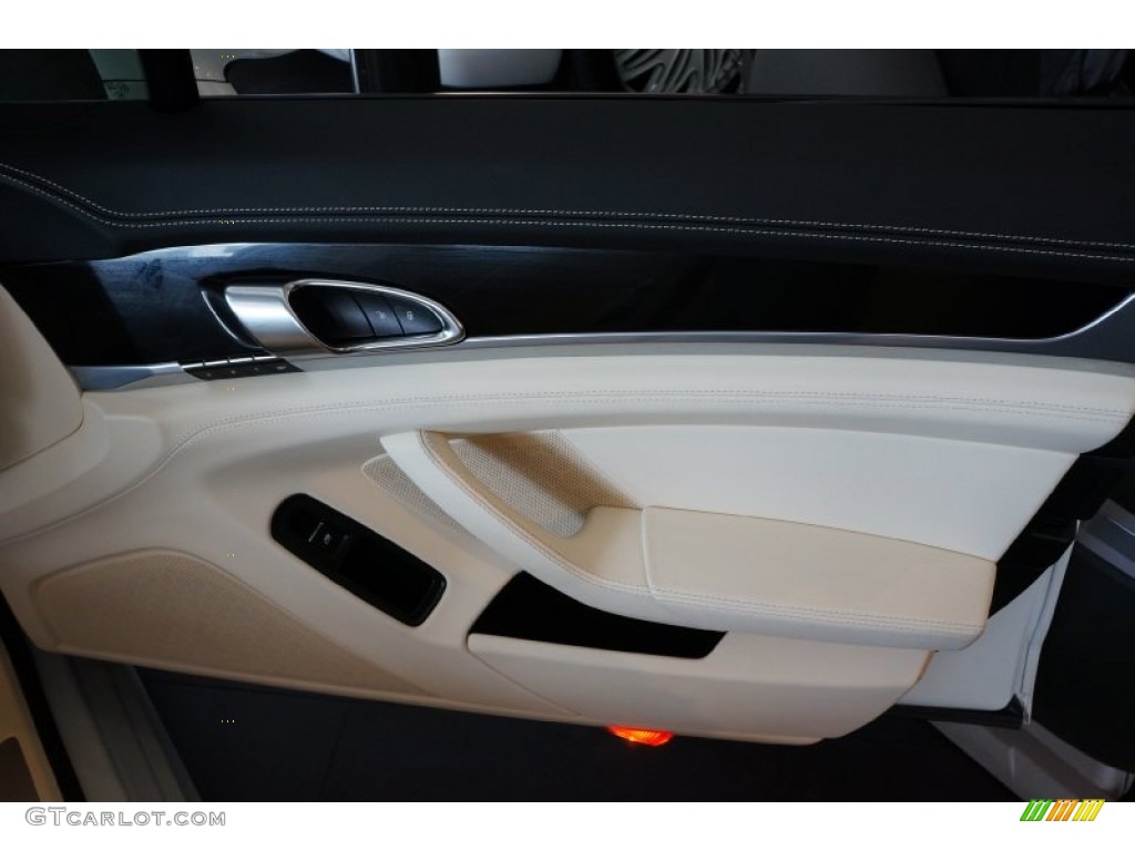 2015 Porsche Panamera Standard Panamera Model Black/Cream Door Panel Photo #102566935