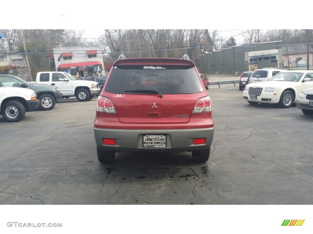 2003 Outlander XLS 4WD - Phoenix Red / Charcoal photo #4