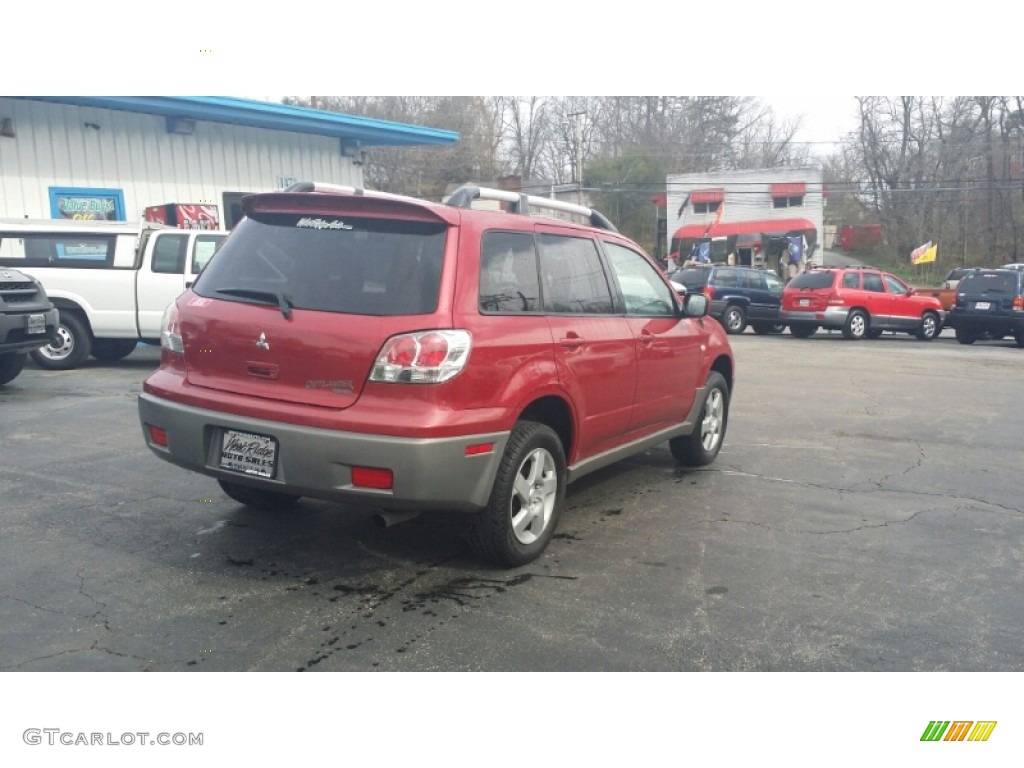 2003 Outlander XLS 4WD - Phoenix Red / Charcoal photo #5