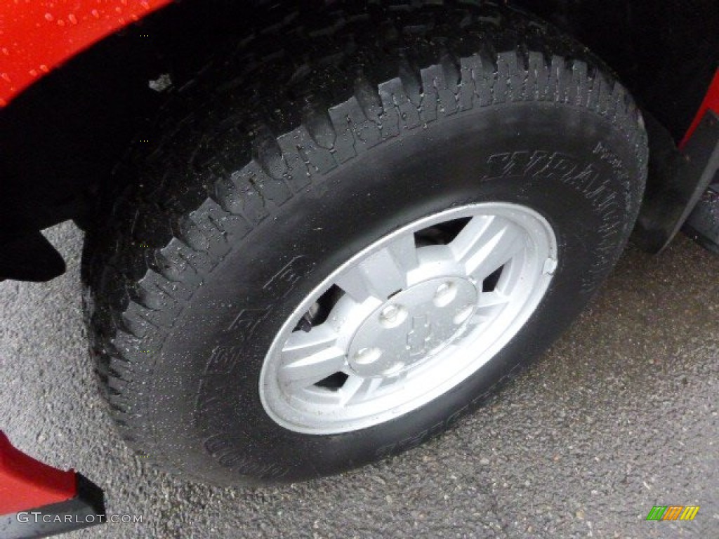 2004 Colorado LS Extended Cab - Victory Red / Medium Dark Pewter photo #7