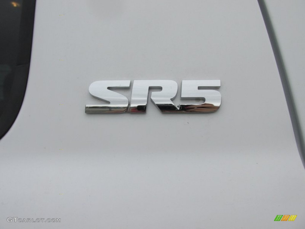 2015 Toyota Tundra SR5 CrewMax 4x4 Marks and Logos Photo #102575161