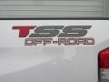 2015 Toyota Tundra SR5 CrewMax 4x4 Marks and Logos