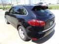 Black - Cayenne  Photo No. 9