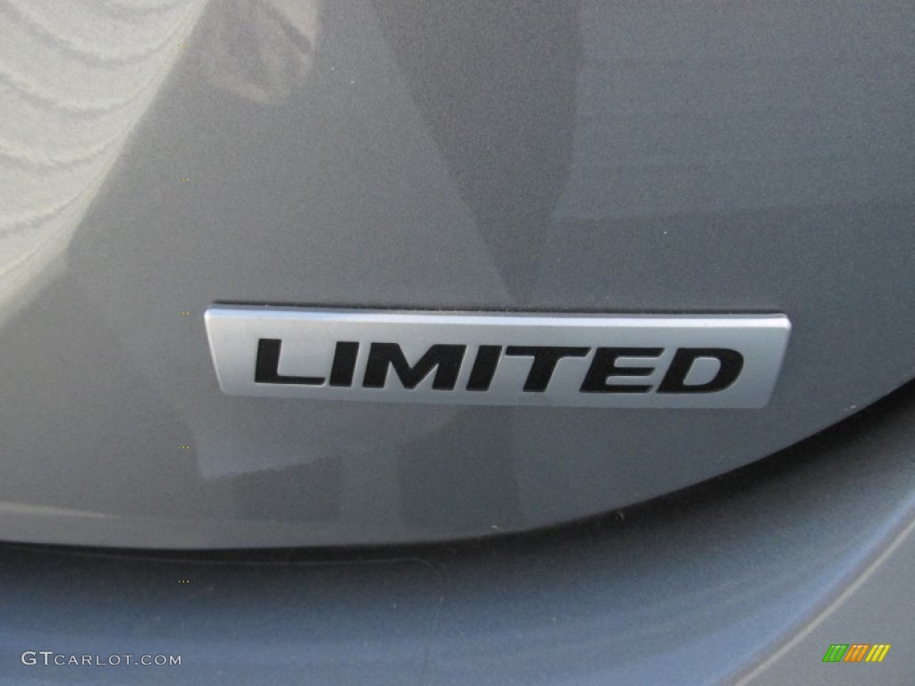 2015 Elantra Limited Sedan - Titanium Gray Metallic / Black photo #14