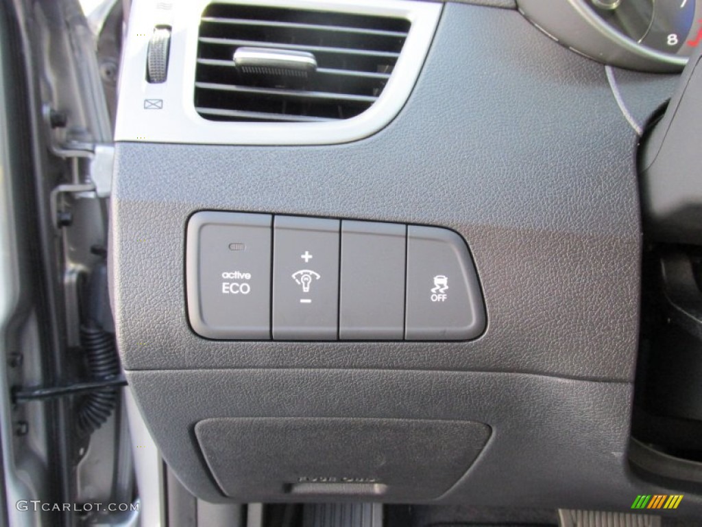 2015 Elantra Limited Sedan - Titanium Gray Metallic / Black photo #30