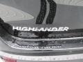 Attitude Black Metallic - Highlander Limited Photo No. 14