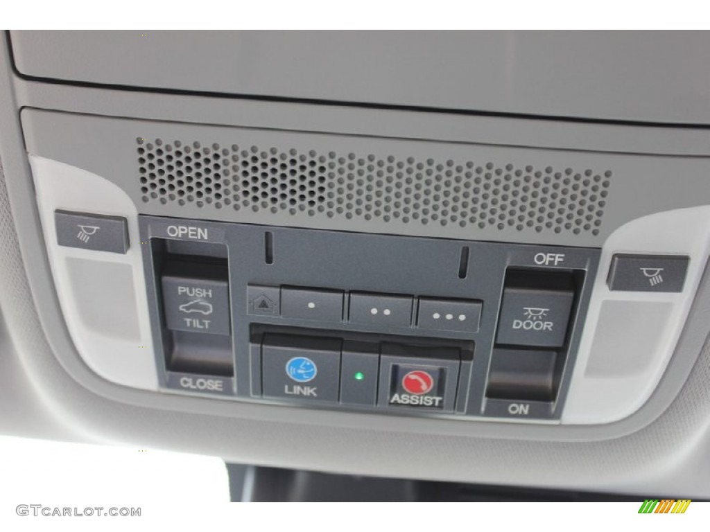 2016 Acura MDX SH-AWD Technology Controls Photos