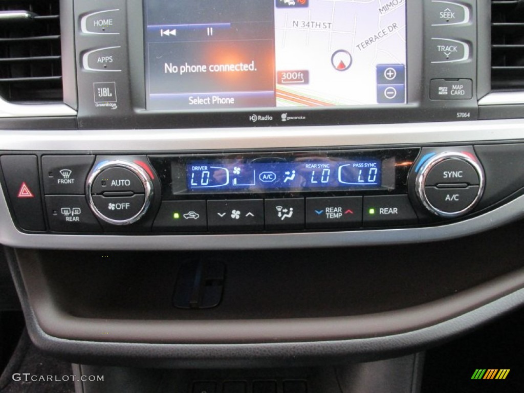2015 Toyota Highlander Limited Controls Photo #102576634