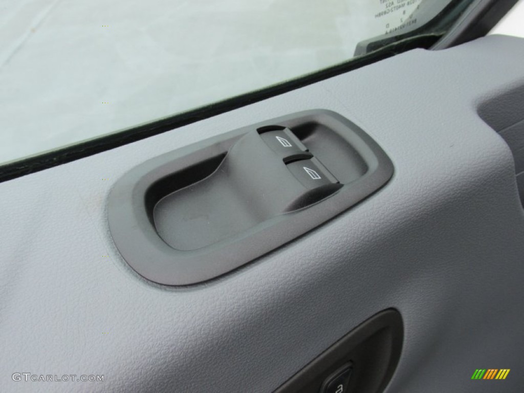 2015 Ford Transit Wagon XLT 350 MR Long Controls Photo #102577174