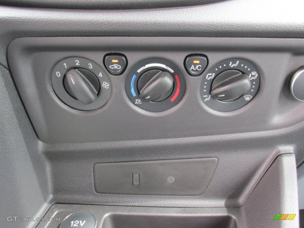 2015 Ford Transit Wagon XLT 350 MR Long Controls Photo #102577312
