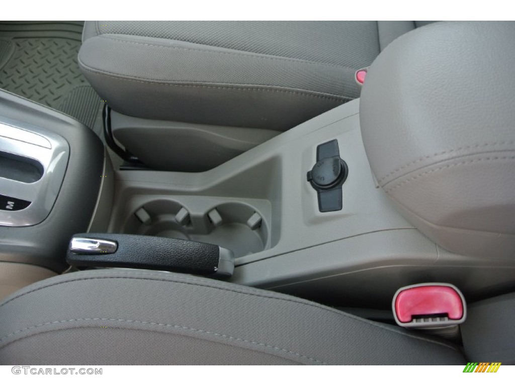 2008 VUE XE - Ruby Red / Gray photo #12