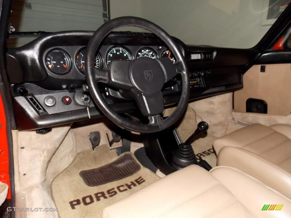 Beige Interior 1984 Porsche 911 Carrera Coupe Photo #102585179