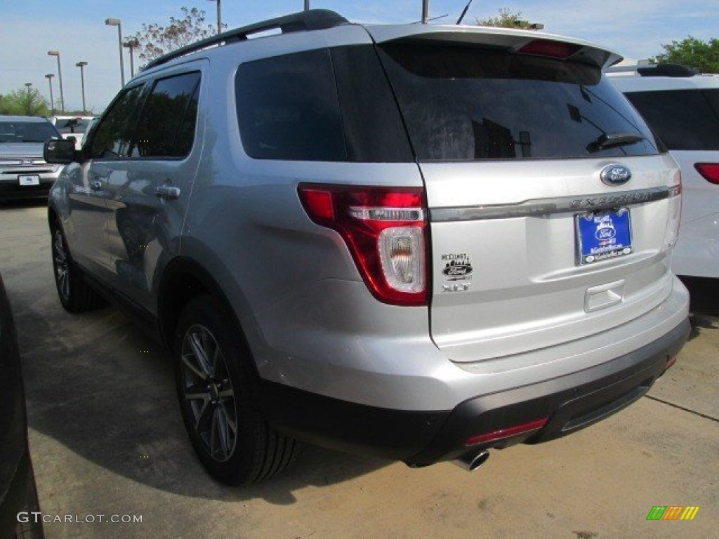 2015 Explorer XLT - Ingot Silver / Charcoal Black photo #5