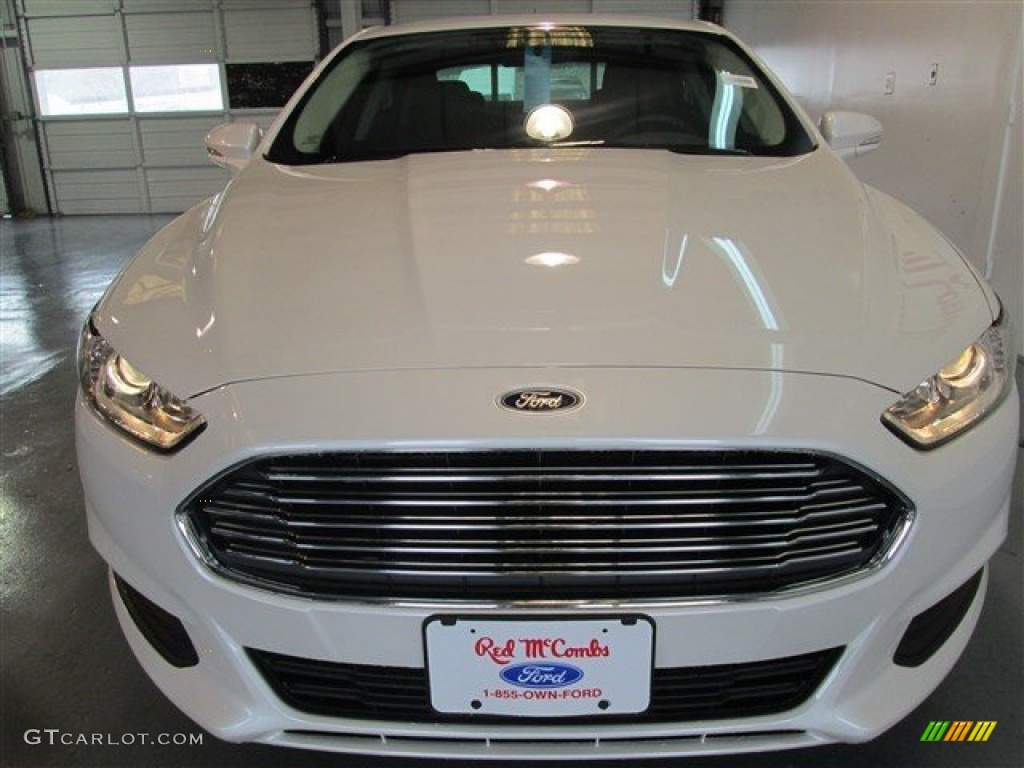 2015 Fusion SE - White Platinum Metallic / Charcoal Black photo #2