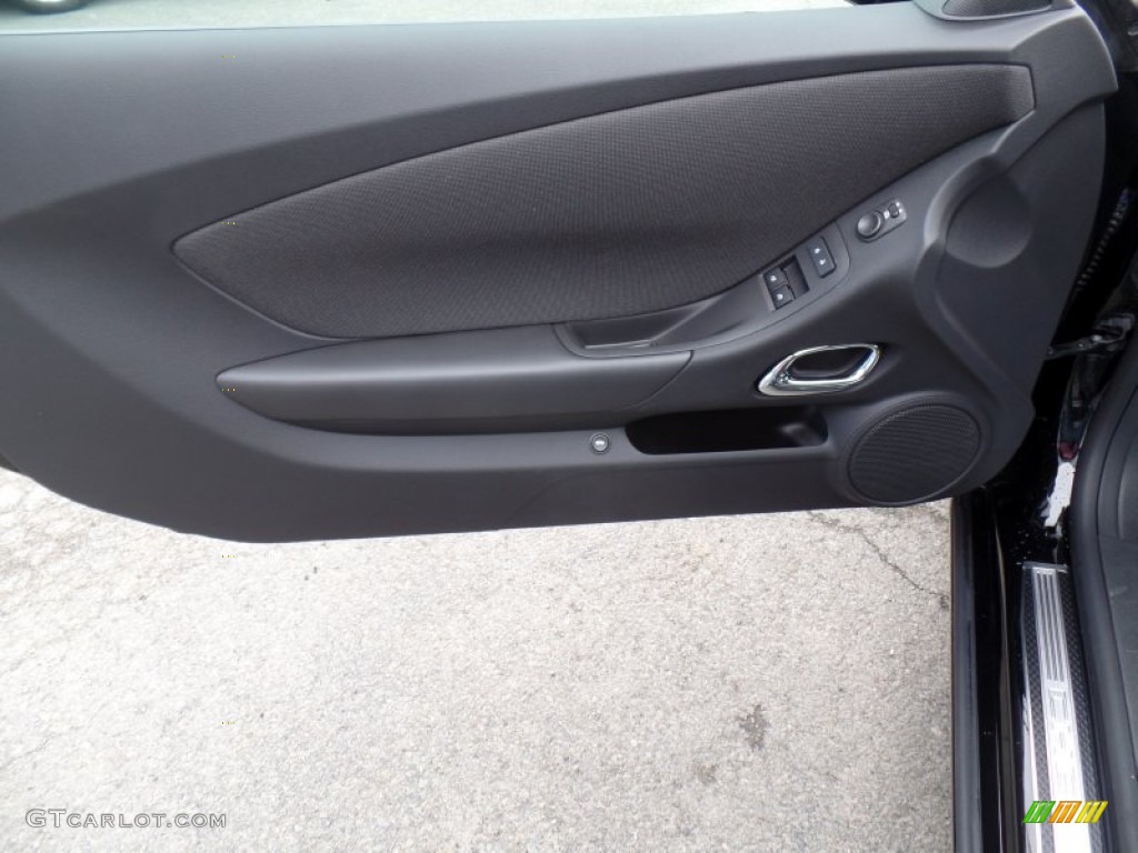 2015 Chevrolet Camaro SS Coupe Gray Door Panel Photo #102594434