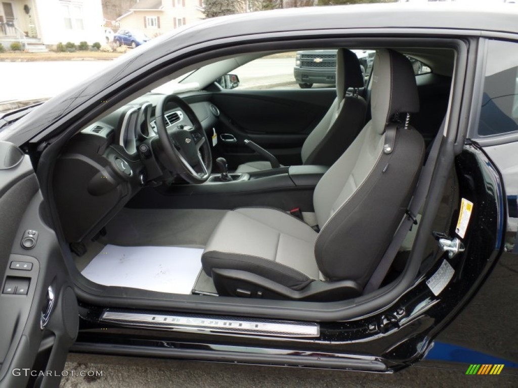 Gray Interior 2015 Chevrolet Camaro SS Coupe Photo #102594481