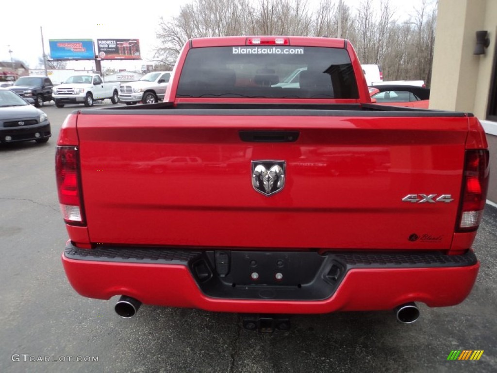 2012 Ram 1500 ST Crew Cab 4x4 - Flame Red / Dark Slate Gray/Medium Graystone photo #28