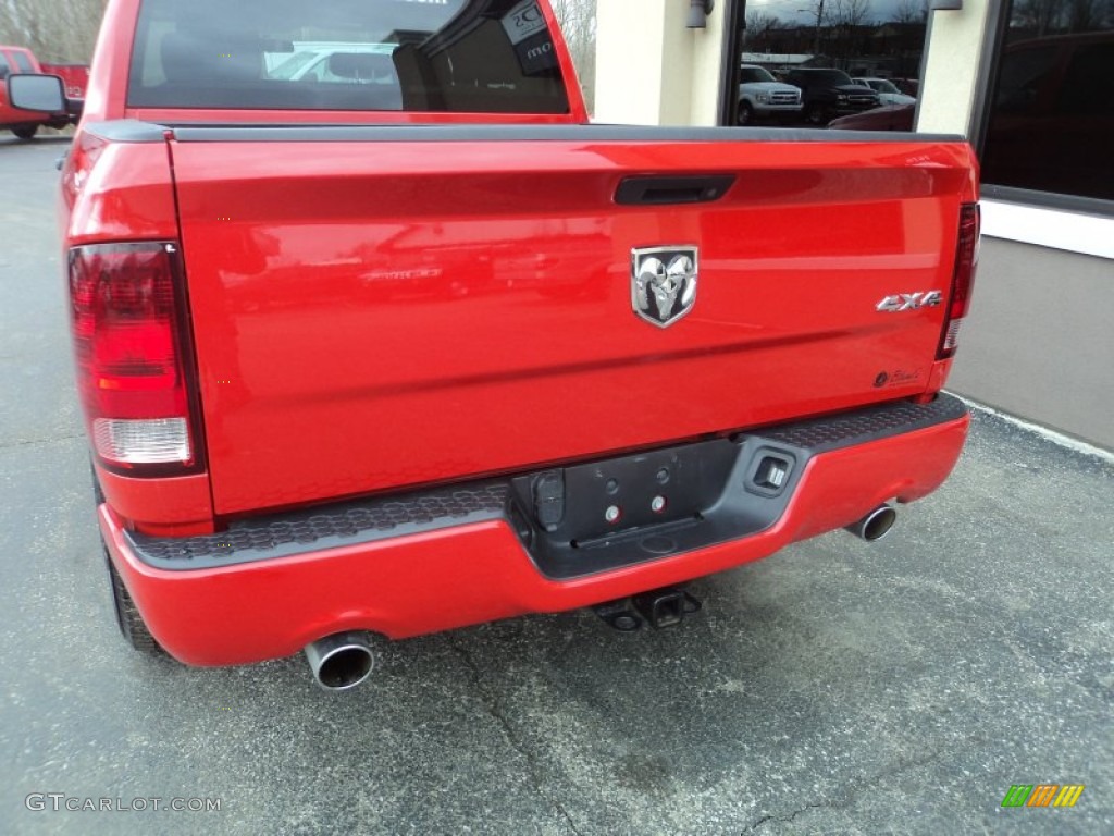 2012 Ram 1500 ST Crew Cab 4x4 - Flame Red / Dark Slate Gray/Medium Graystone photo #31