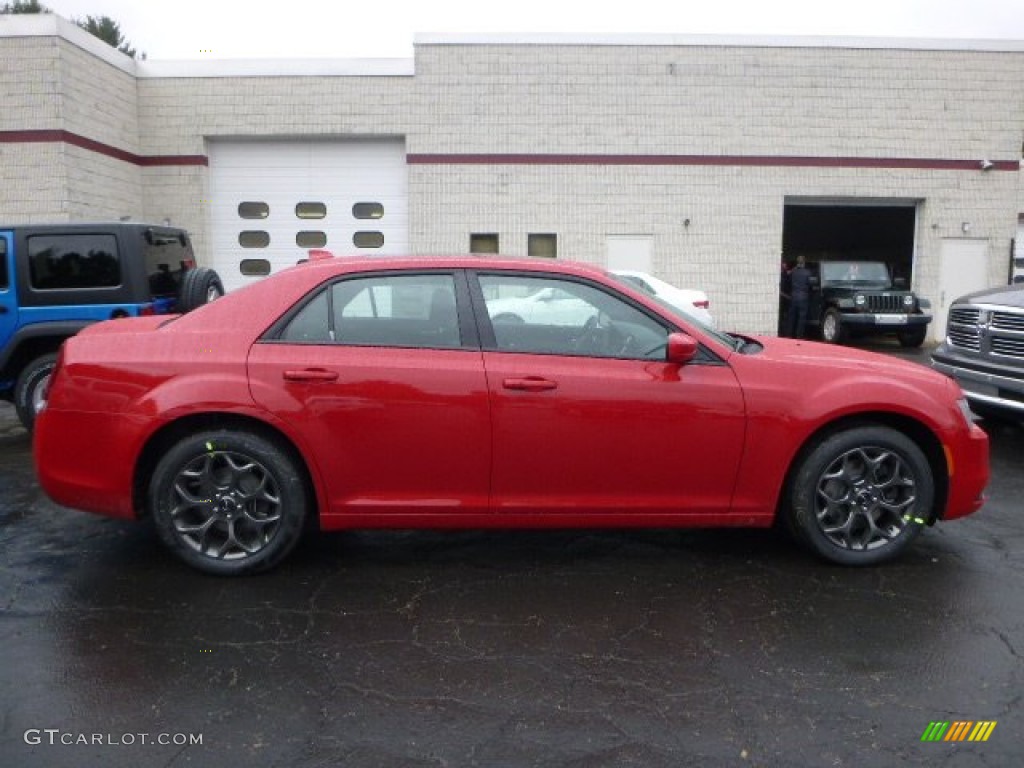 2015 300 S AWD - Redline 3 Coat Pearl / Black photo #6