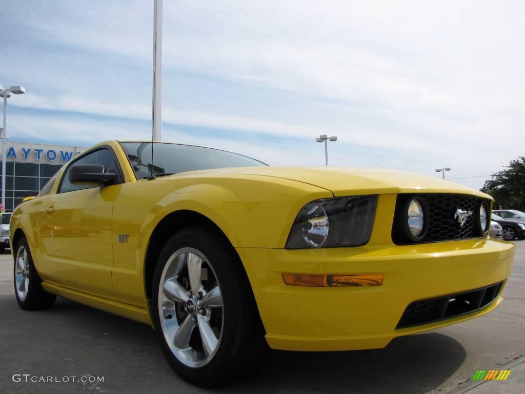 2006 Mustang GT Premium Coupe - Screaming Yellow / Dark Charcoal photo #1