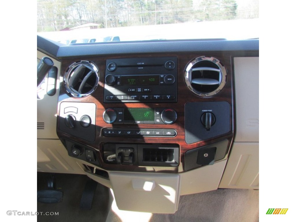 2008 F350 Super Duty Lariat Crew Cab 4x4 Dually - Dark Blue Pearl Metallic / Camel photo #24