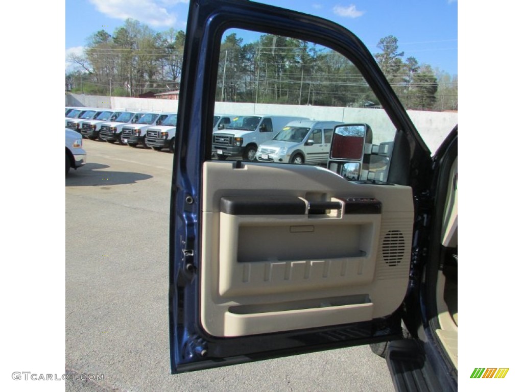 2008 F350 Super Duty Lariat Crew Cab 4x4 Dually - Dark Blue Pearl Metallic / Camel photo #28