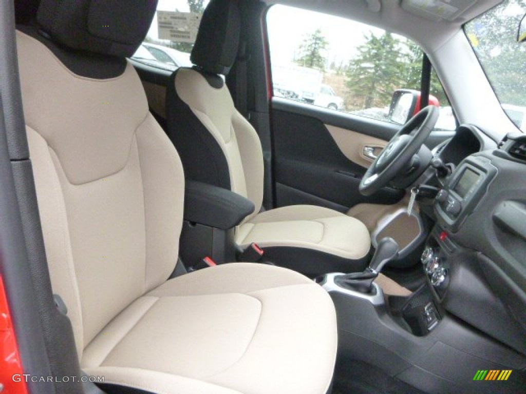 2015 Jeep Renegade Latitude Front Seat Photos
