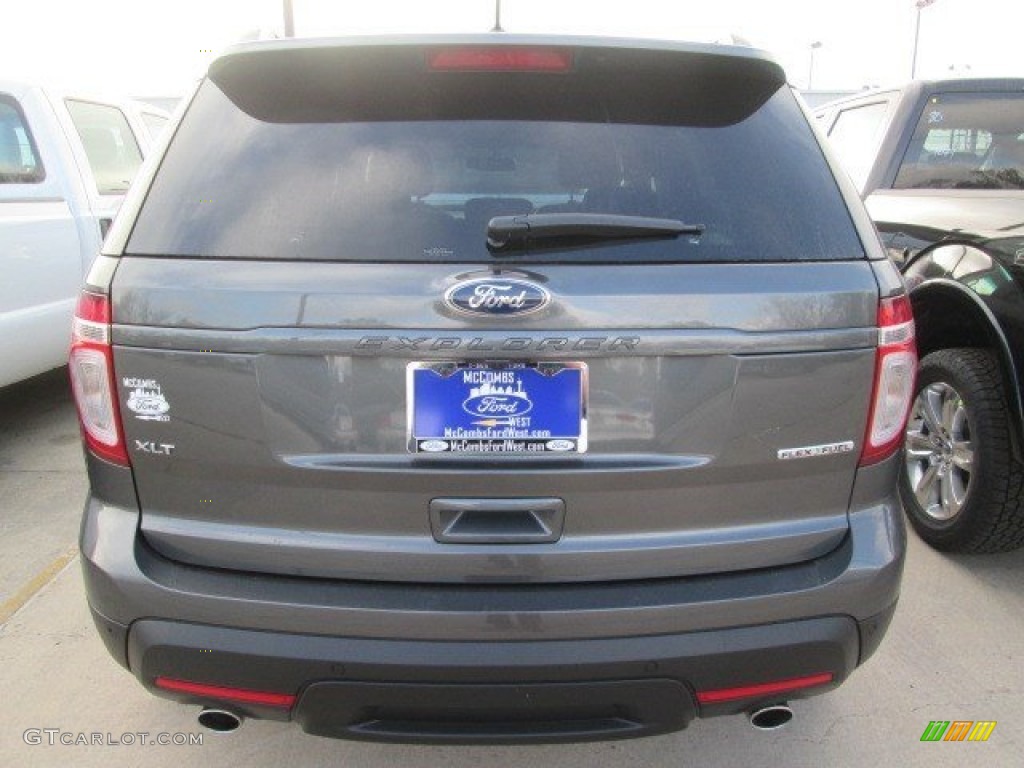2015 Explorer XLT - Magnetic / Charcoal Black photo #12