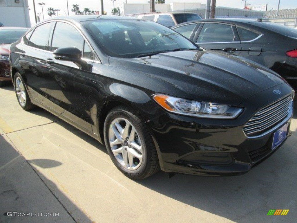 Tuxedo Black Metallic Ford Fusion