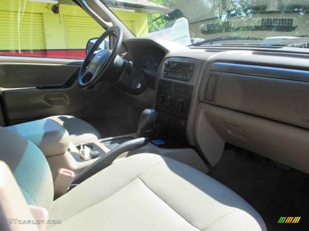 2002 Grand Cherokee Laredo - Dark Garnet Red Pearlcoat / Sandstone photo #12