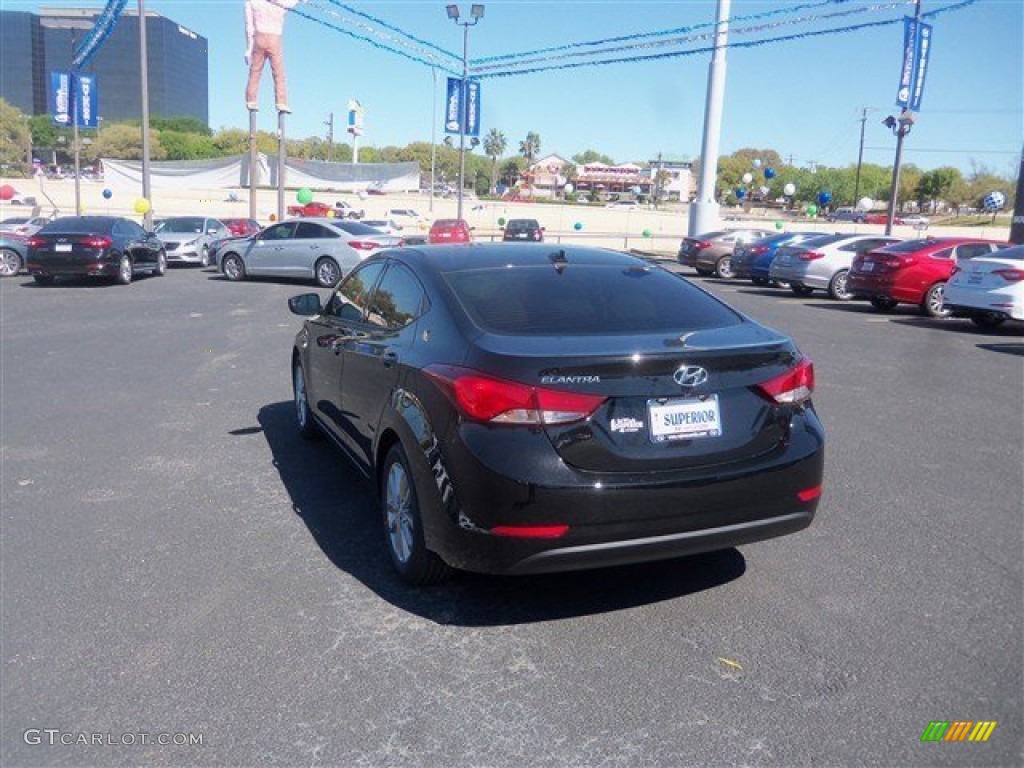 2016 Elantra SE - Phantom Black / Beige photo #6