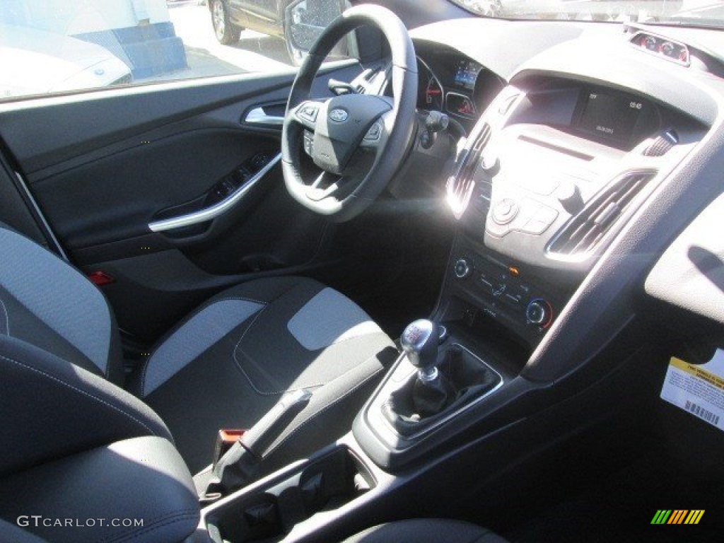 ST Charcoal Black Interior 2015 Ford Focus ST Hatchback Photo #102624646