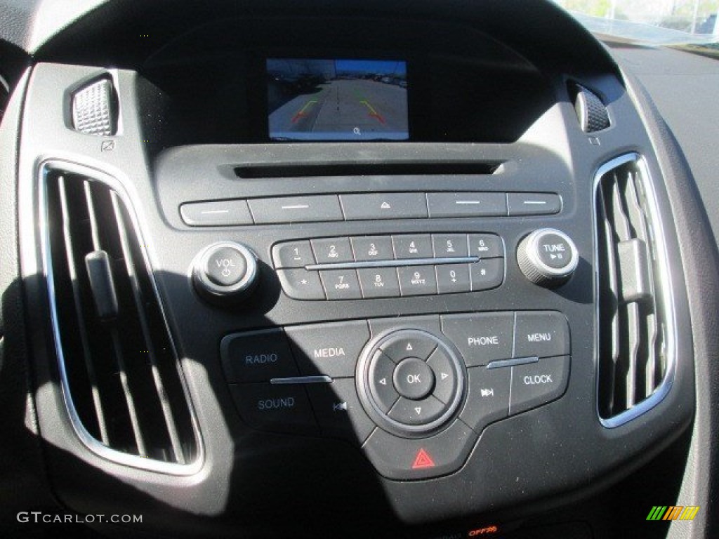 2015 Focus ST Hatchback - Oxford White / ST Charcoal Black photo #32