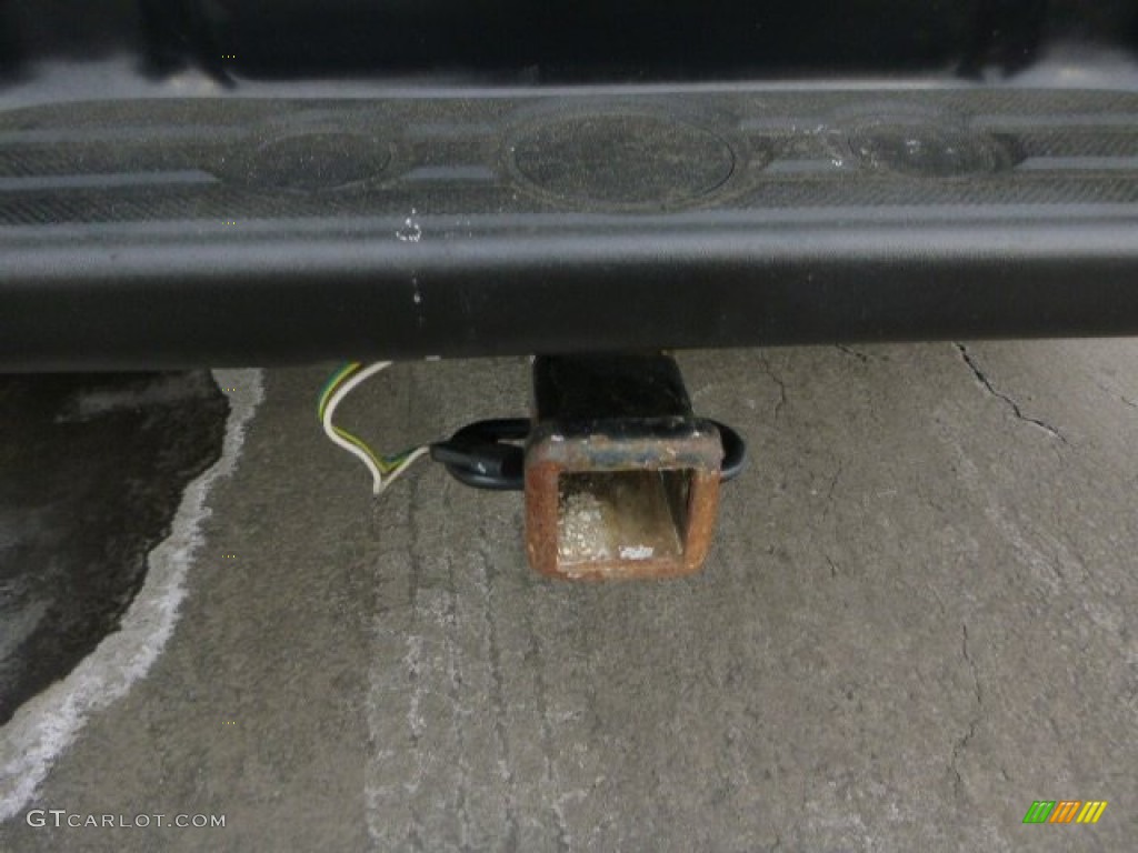 2012 Tacoma Regular Cab 4x4 - Super White / Graphite photo #9