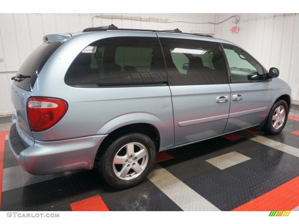 2005 Grand Caravan SE - Butane Blue Pearl / Medium Slate Gray photo #7