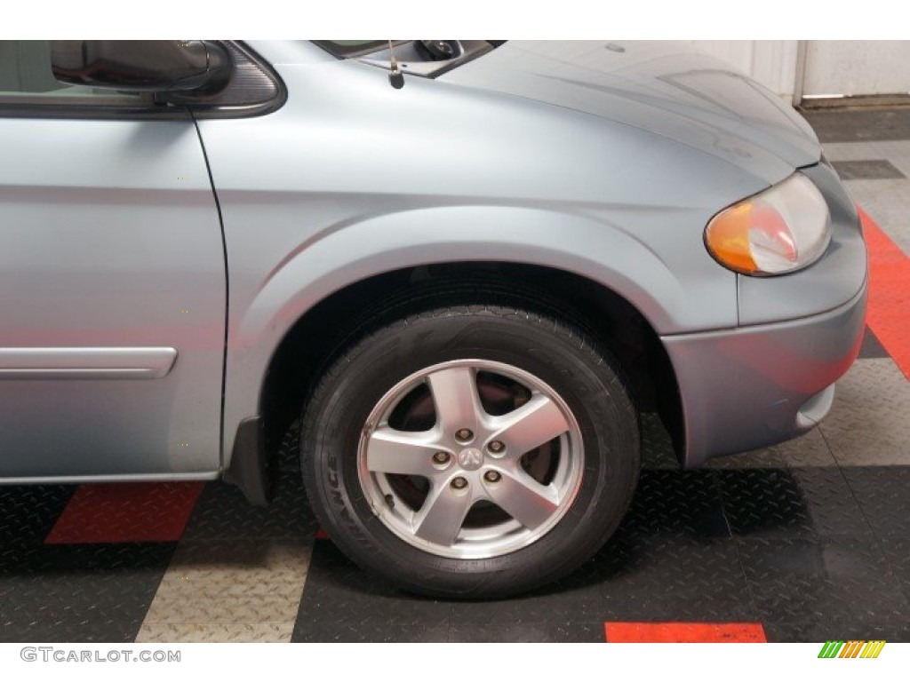2005 Grand Caravan SE - Butane Blue Pearl / Medium Slate Gray photo #43