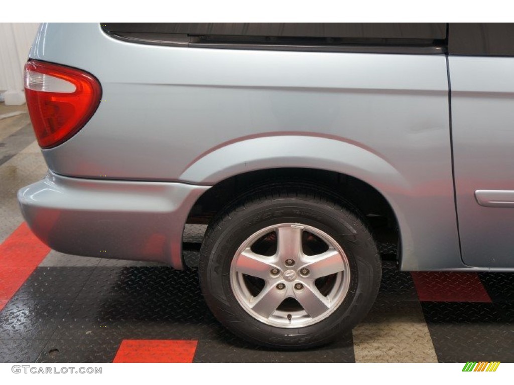 2005 Grand Caravan SE - Butane Blue Pearl / Medium Slate Gray photo #50