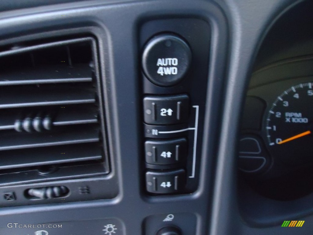 2005 Silverado 1500 Z71 Extended Cab 4x4 - Black / Medium Gray photo #15