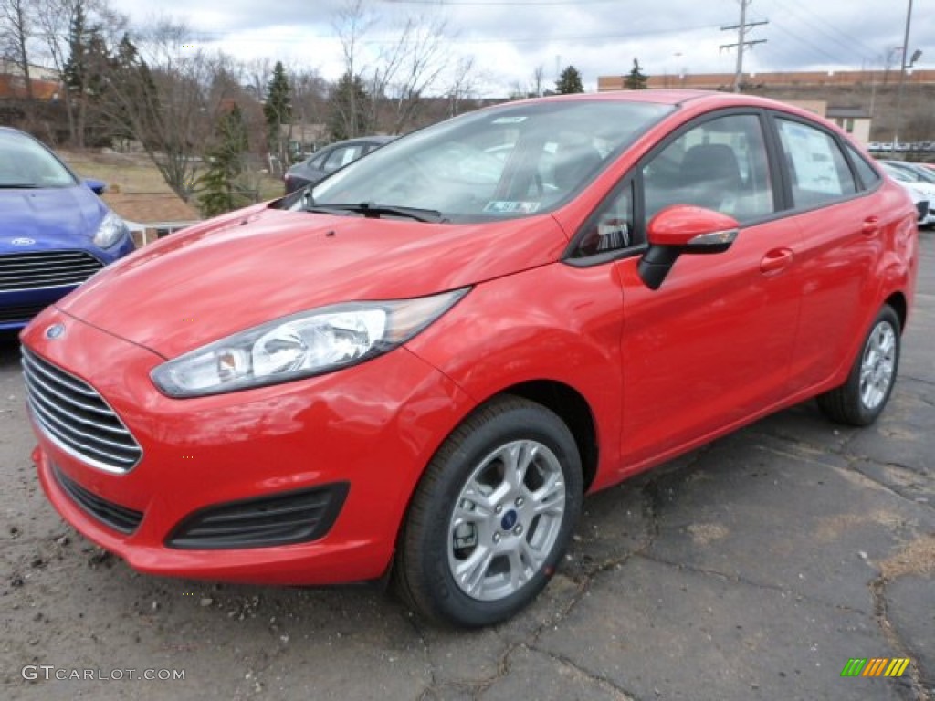 Race Red 2015 Ford Fiesta SE Sedan Exterior Photo #102646588