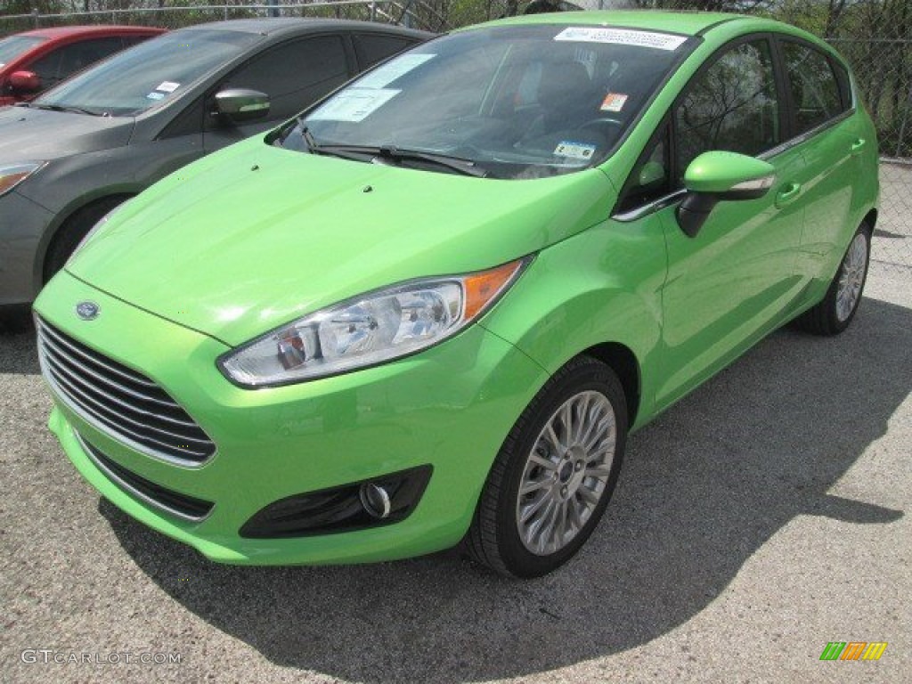 2014 Fiesta Titanium Hatchback - Green Envy / Charcoal Black photo #4