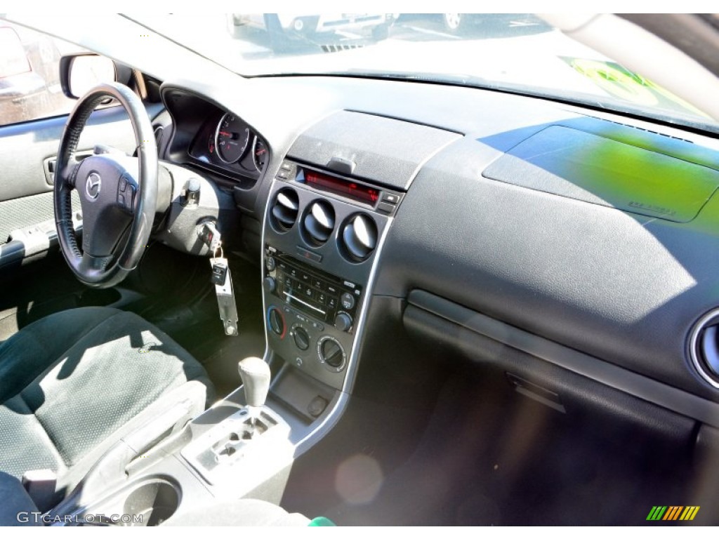 2008 MAZDA6 i Sport Sedan - Performance White / Black photo #9