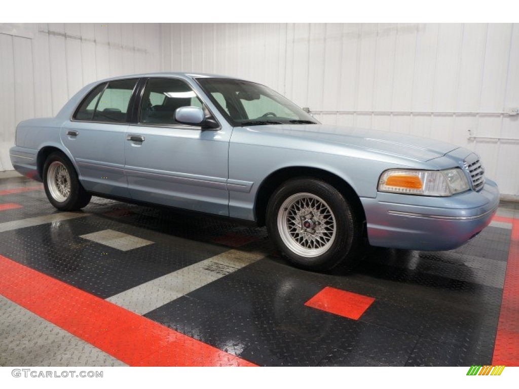 2001 Crown Victoria LX - Light Blue Metallic / Dark Charcoal photo #6