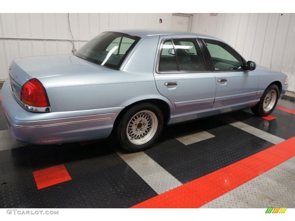 2001 Crown Victoria LX - Light Blue Metallic / Dark Charcoal photo #7