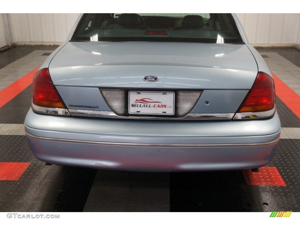 2001 Crown Victoria LX - Light Blue Metallic / Dark Charcoal photo #50