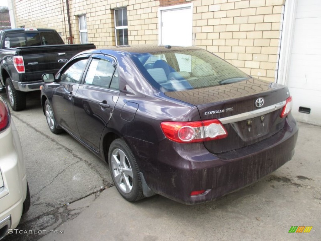 2013 Corolla LE Special Edition - Black Currant Metallic / Bisque photo #3