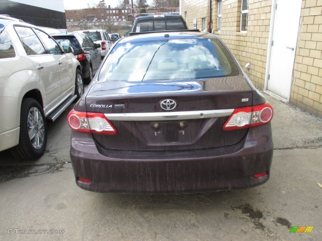 2013 Corolla LE Special Edition - Black Currant Metallic / Bisque photo #4