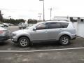 Cool Silver Metallic - Outlander ES 4WD Photo No. 2
